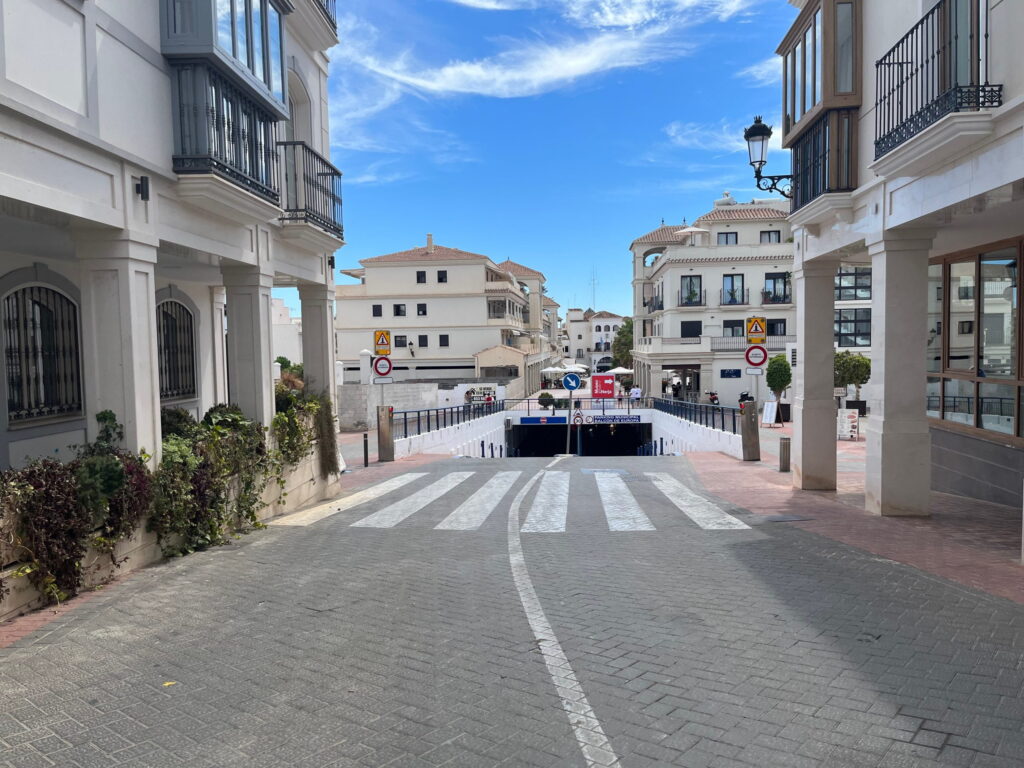 Parking Plaza España - Nerja