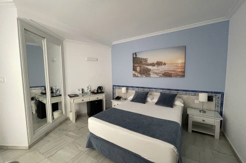 Habitación Romántica en el Hotel Plaza Cavana en Nerja